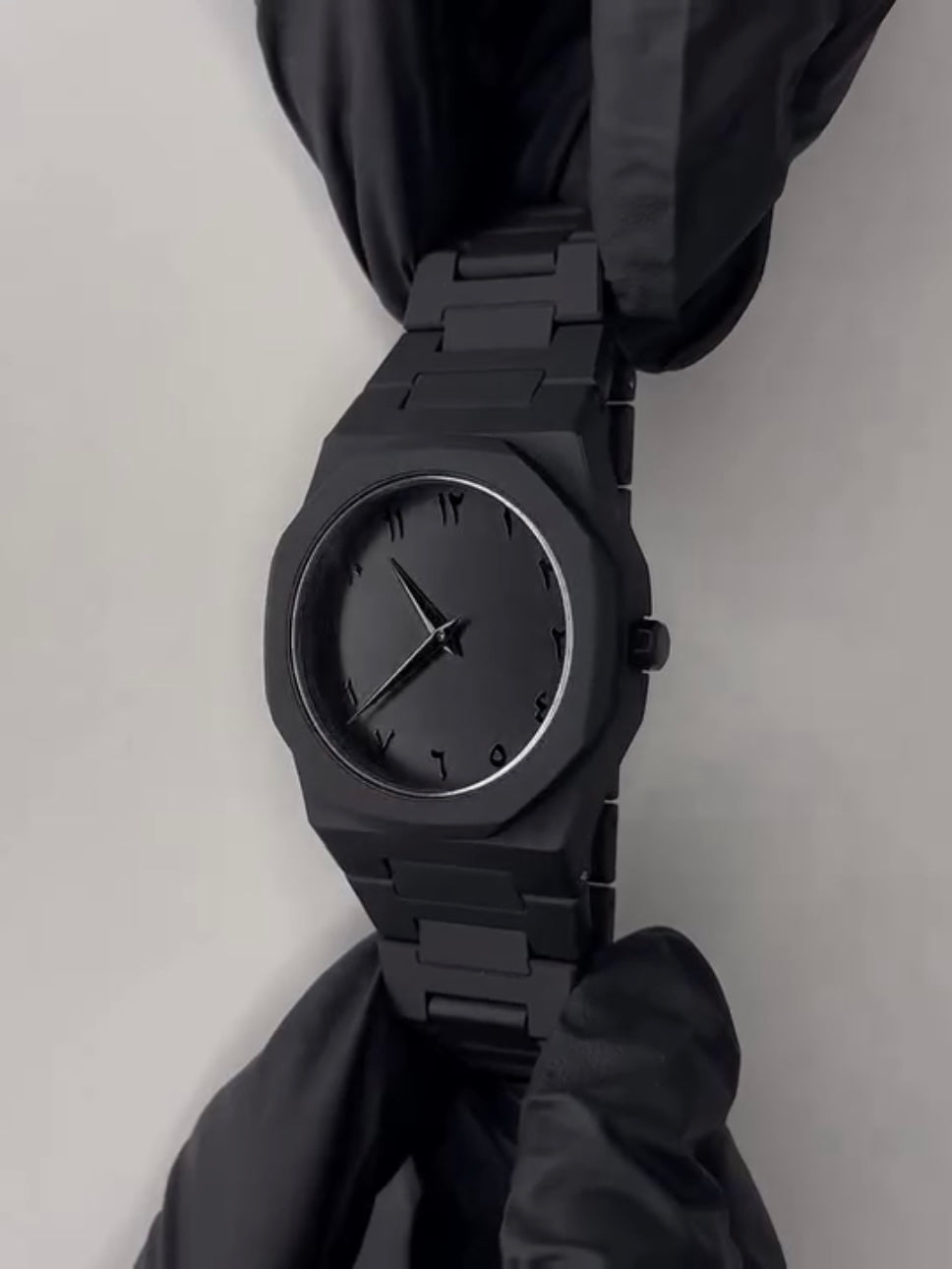 Aura Watch With Stainless Steel Strap